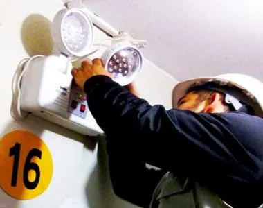Instalacion-de-Luces-de-Emergencia