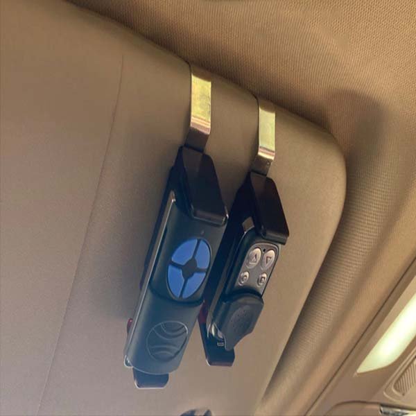 clip-visera-de-auto-para-control-remoto